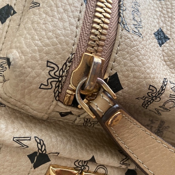 MCM Backpack Medium Size - Picture 5 of 6